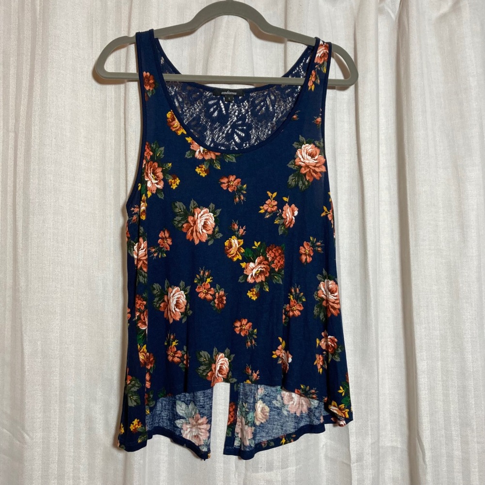 Boho Navy Floral Lace Back Split Hem Tank Top‎ Rose Floral Sleeveless L Ambiance